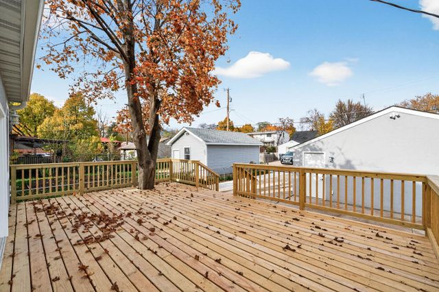 1271 Seminary Avenue, Saint Paul, MN 55104