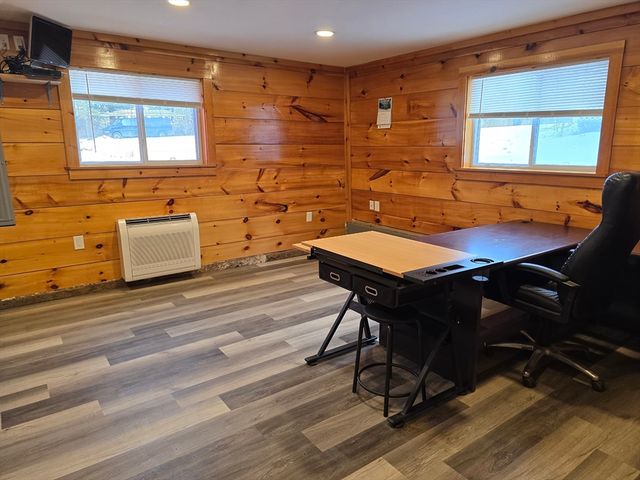 6 Church Ave. C, Hatfield, MA 01038