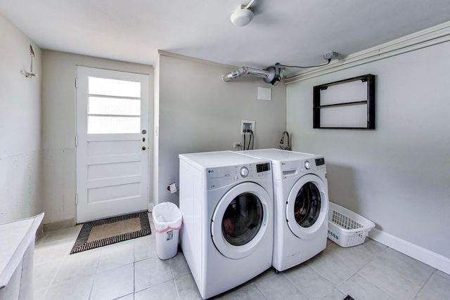 703 Webster Avenue, Wheaton, IL 60187