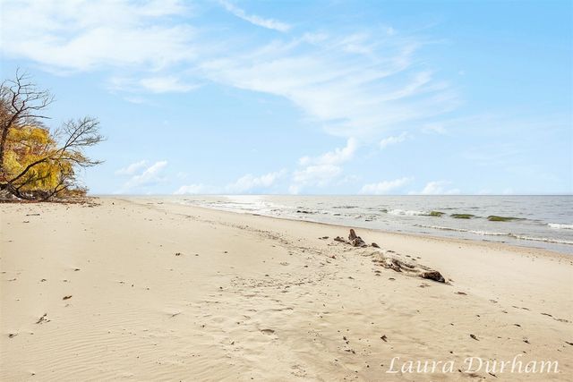 6925 2nd Street, Douglas, MI 49406