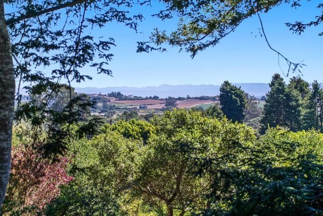 33 Aqua View Drive, Watsonville, CA 95076