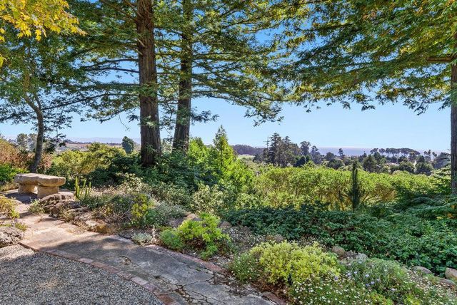 33 Aqua View Drive, Watsonville, CA 95076