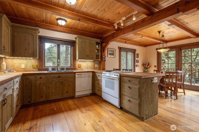 7150 Icicle Rd, Leavenworth, WA 98826