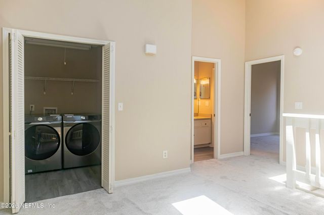 1403 W DEFENDER Court, Jacksonville, FL 32233