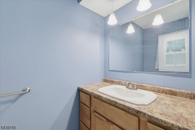 261 Eyland Ave, Roxbury Twp., NJ 07876