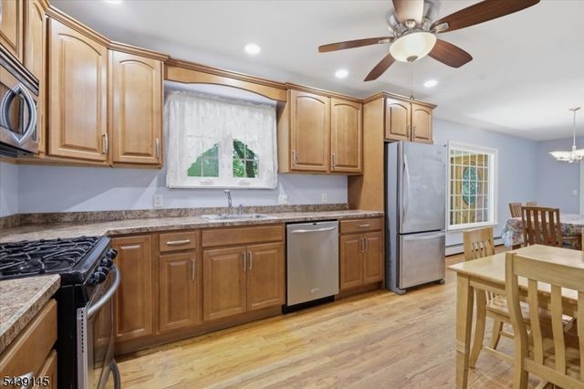 261 Eyland Ave, Roxbury Twp., NJ 07876