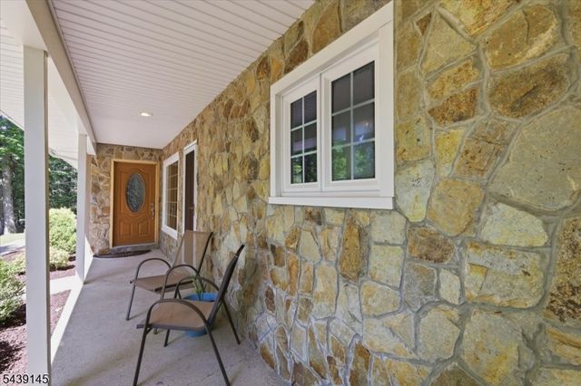 261 Eyland Ave, Roxbury Twp., NJ 07876