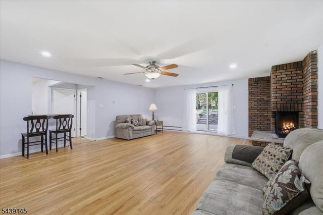 261 Eyland Ave, Roxbury Twp., NJ 07876