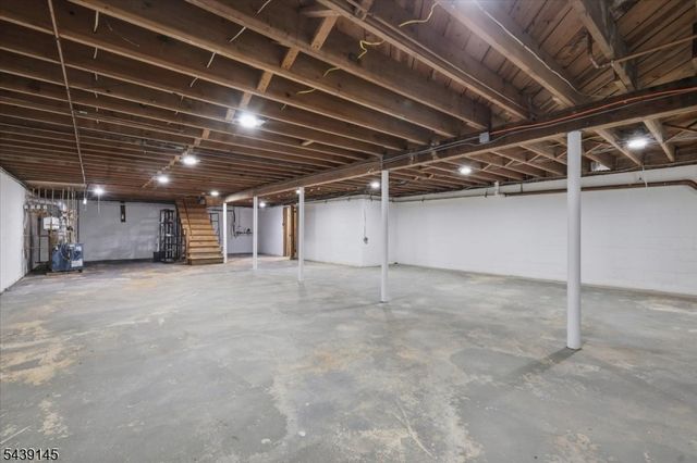 261 Eyland Ave, Roxbury Twp., NJ 07876