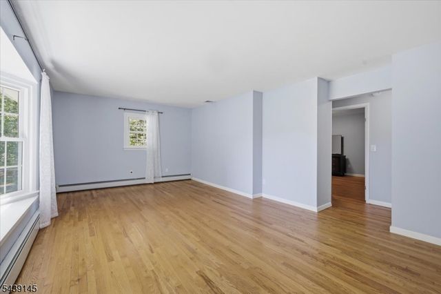 261 Eyland Ave, Roxbury Twp., NJ 07876