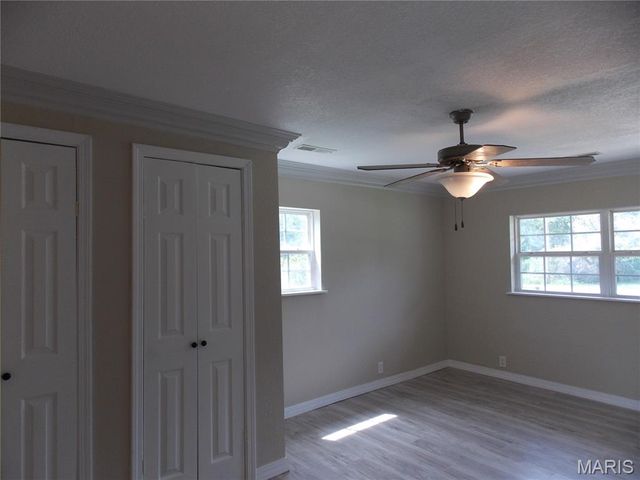 42 County Road 5651, Poplar Bluff, MO 63901