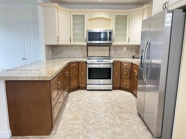 631 W 50th St 631, Hialeah, FL 33012