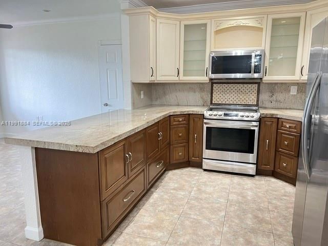 631 W 50th St 631, Hialeah, FL 33012