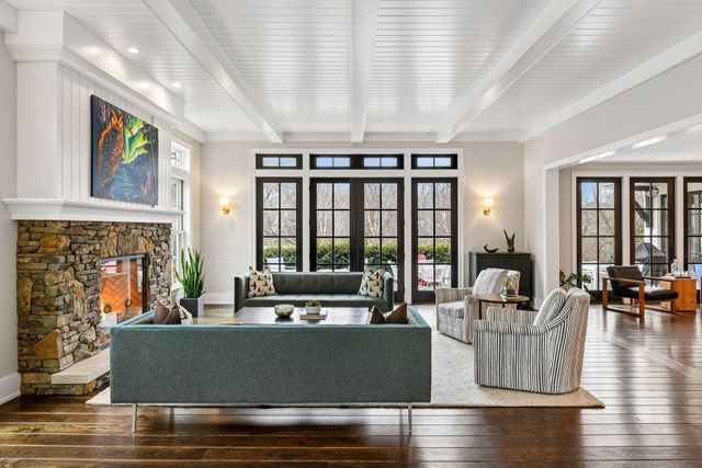 20455 Park Place, Excelsior, MN 55331