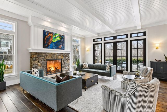 20455 Park Place, Excelsior, MN 55331