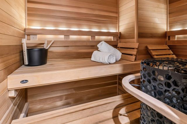 20455 Park Place, Excelsior, MN 55331