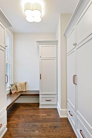 20455 Park Place, Excelsior, MN 55331