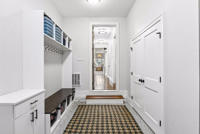 20455 Park Place, Excelsior, MN 55331