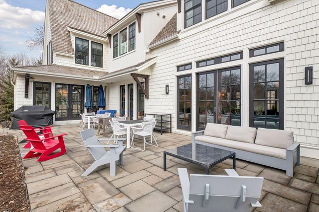 20455 Park Place, Excelsior, MN 55331