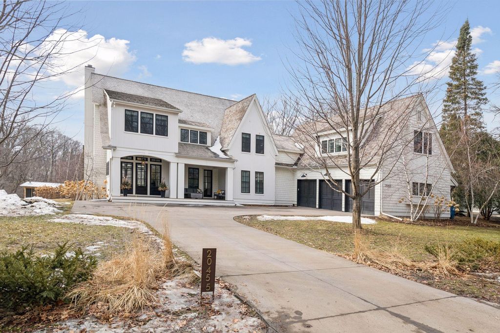 20455 Park Place, Excelsior, MN 55331