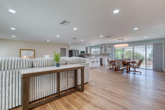 2614 N PENINSULA DRIVE, Daytona Beach, FL 32118