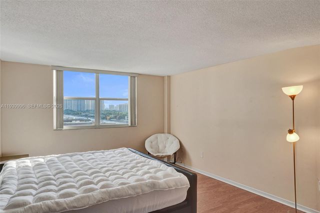 1833 S Ocean Dr 906, Hallandale Beach, FL 33009