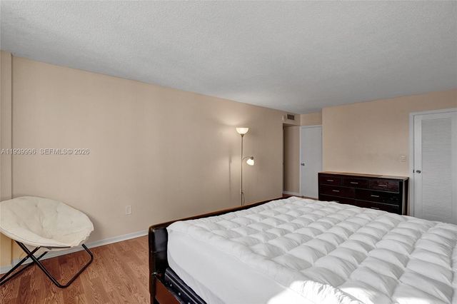 1833 S Ocean Dr 906, Hallandale Beach, FL 33009