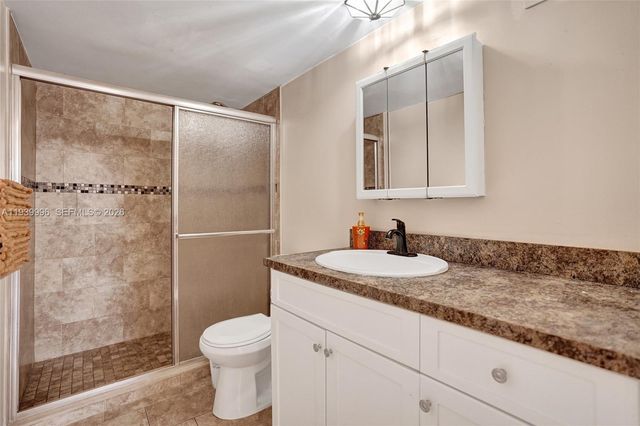 1833 S Ocean Dr 906, Hallandale Beach, FL 33009