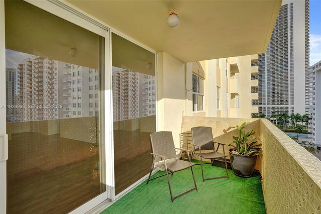 1833 S Ocean Dr 906, Hallandale Beach, FL 33009