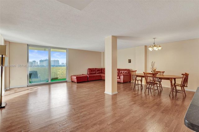 1833 S Ocean Dr 906, Hallandale Beach, FL 33009