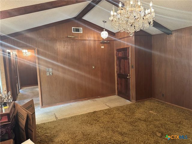 105 Pecan Drive, Victoria, TX 77905