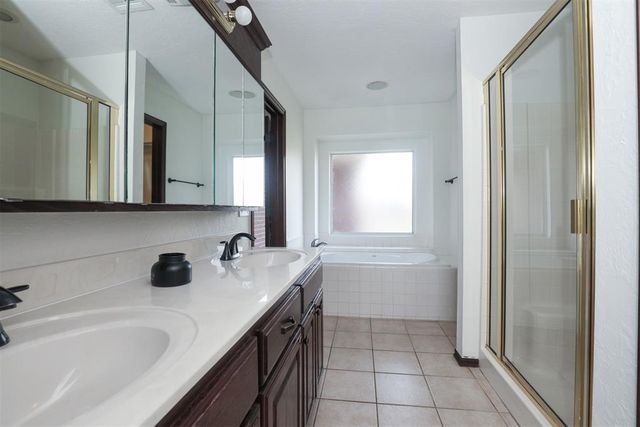 15816 Stepping Stone Lane, Oklahoma City, OK 73170