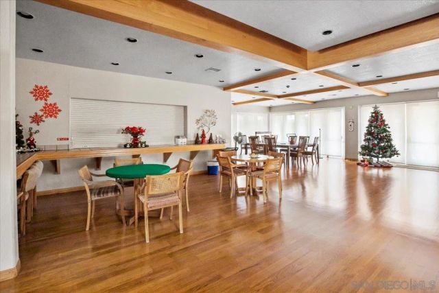 6350 Genesee Ave 220, San Diego, CA 92122