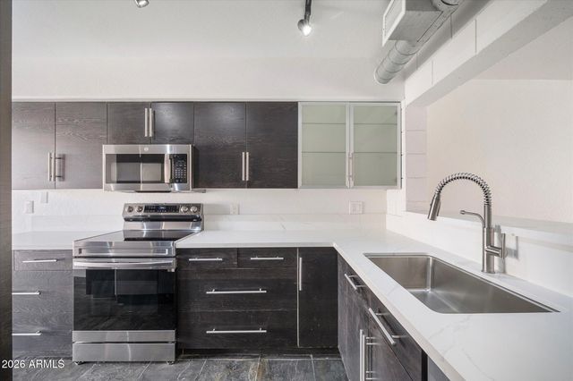 2021 E SOLANA Drive, Tempe, AZ 85281