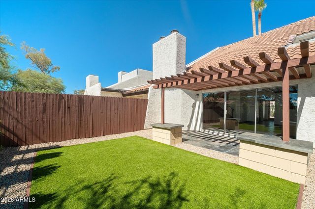 2021 E SOLANA Drive, Tempe, AZ 85281
