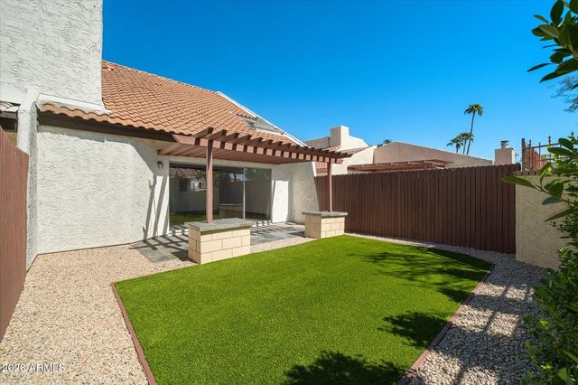 2021 E SOLANA Drive, Tempe, AZ 85281