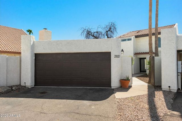 2021 E SOLANA Drive, Tempe, AZ 85281