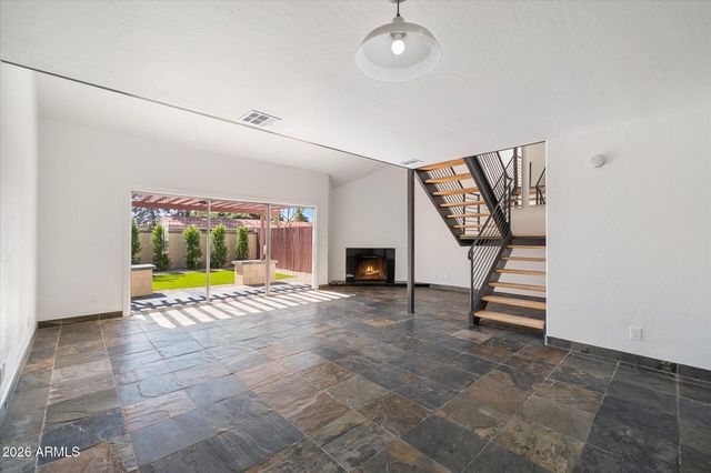 2021 E SOLANA Drive, Tempe, AZ 85281