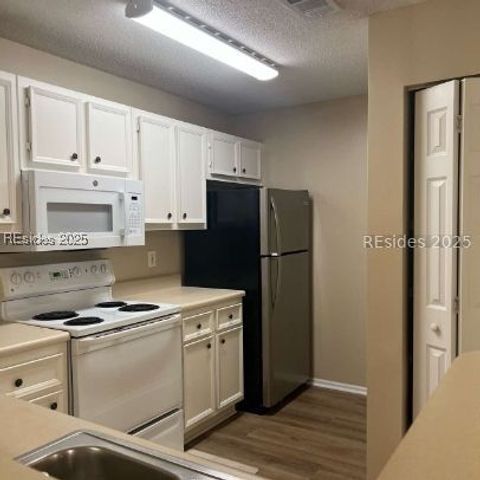 50 Pebble Beach Cv Apt F211, Bluffton, SC 29910