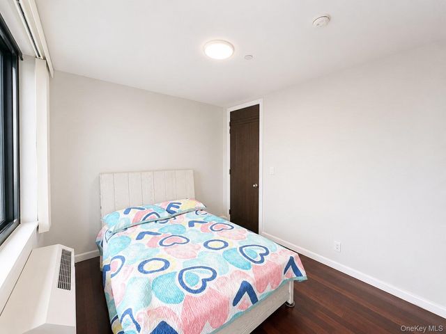 31-32 Union Street 4C, Flushing, NY 11354
