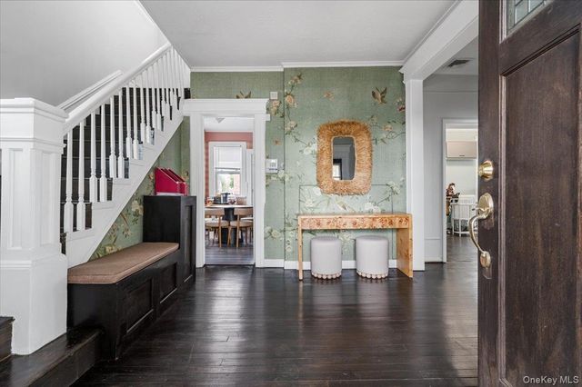 154 Franklin Place 2nd Floor, Woodmere, NY 11598