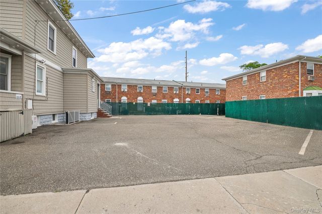 154 Franklin Place 2nd Floor, Woodmere, NY 11598