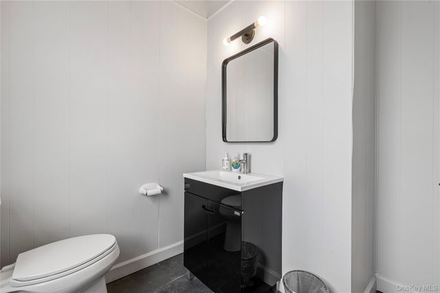 154 Franklin Place 2nd Floor, Woodmere, NY 11598