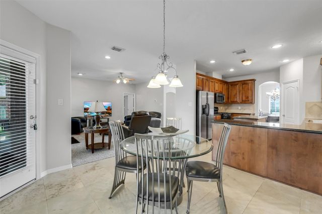 14906 Windsor Manor, Houston, TX 77069