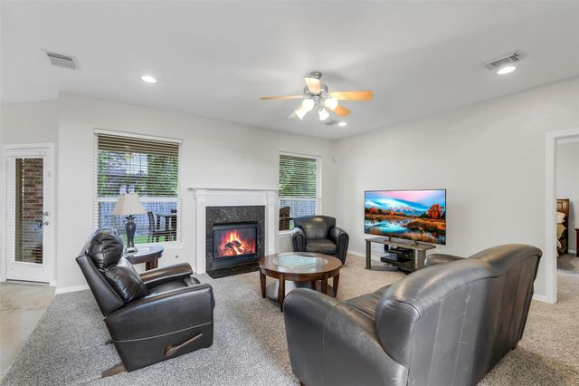 14906 Windsor Manor, Houston, TX 77069