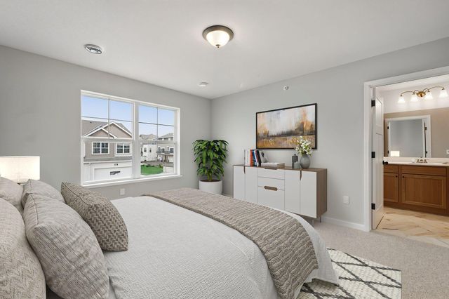 10302 Birchwood Circle, Victoria, MN 55318