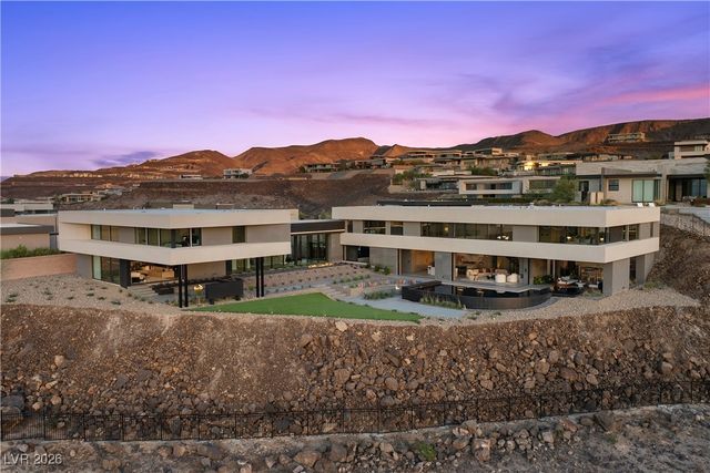 716 Dragon Peak Drive, Henderson, NV 89012