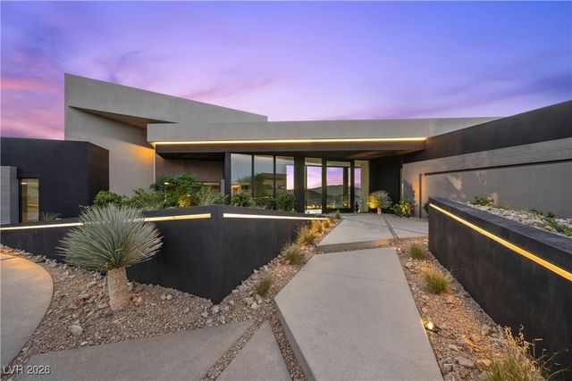 716 Dragon Peak Drive, Henderson, NV 89012