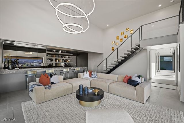 716 Dragon Peak Drive, Henderson, NV 89012