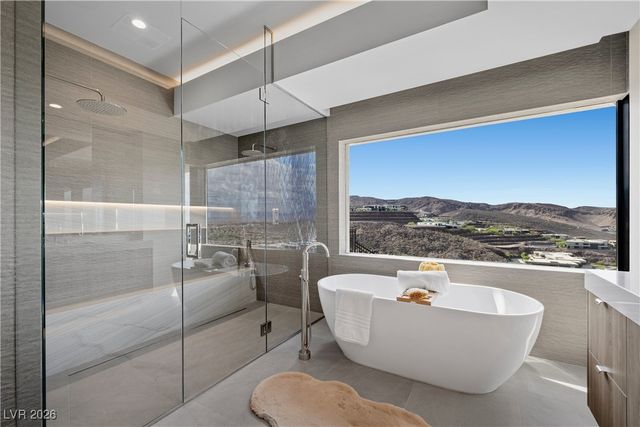 716 Dragon Peak Drive, Henderson, NV 89012